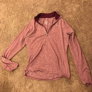 Woman’s Nike dry fit quarter zip